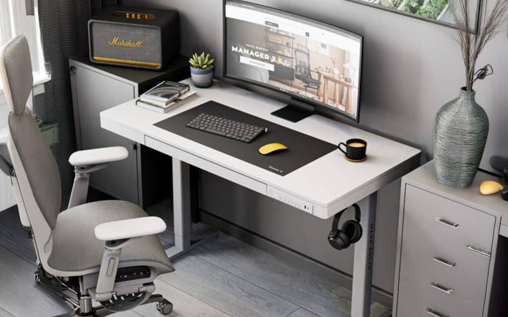 blog slika 1 5 razloga zašto je podesivi radni sto bolji izbor od običnog stola