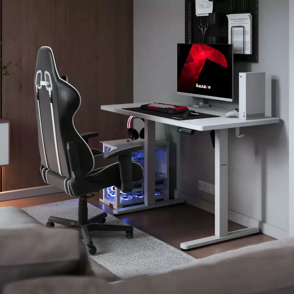 Huzaro Hero 8.1 beli sto u ambijentu