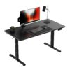 Mark Adler Leader 7.3 Black - prikaz stola sa kompletnim radnim setupom