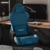 Huzaro Force 5.7 Blue – postavljena u gaming sobu
